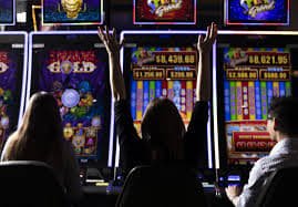 Ulti70 kasino online live dealer Indonesia terpercaya